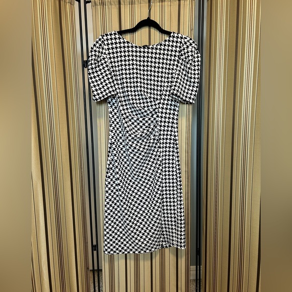 Bodycon houndstooth dress - Picture 3 of 16